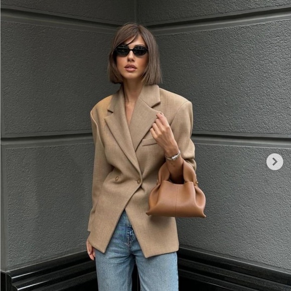 designed stylish jacket - Picture 6 of 9